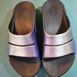 OOFOS Iridescent Slide Sandals